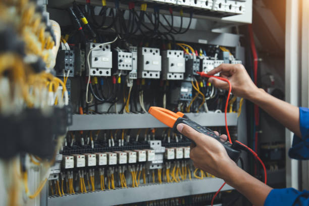 Best Ceiling Fan Installation Electrician  in Davenport, IA